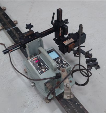 Gullco KAT GK-200 Flex Track Travel Carriage with Oscillation