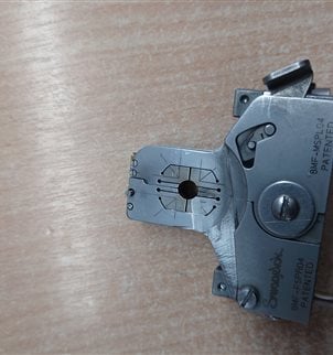 Swagelok Series 8 Fixture 