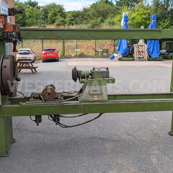 Bode welding lathe for dished ends or seams