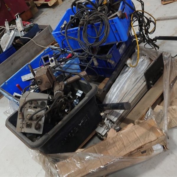 Gullco Spare oscillators remotes slides Too much to list 