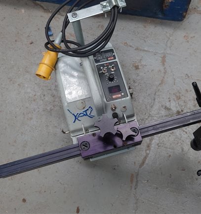 Gullco 191 welding/cutting tractor for solid or flex track
