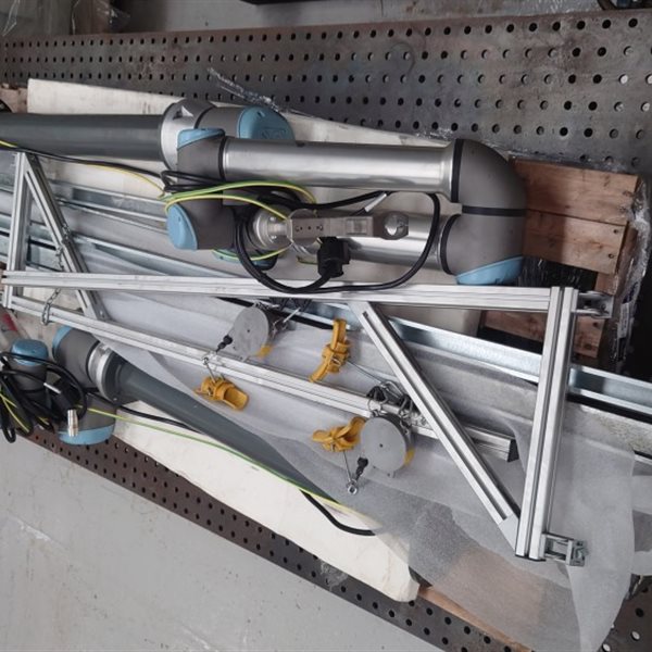 Universal UR10e Cobot welder with ESAB Aristo 500ix MIG set up