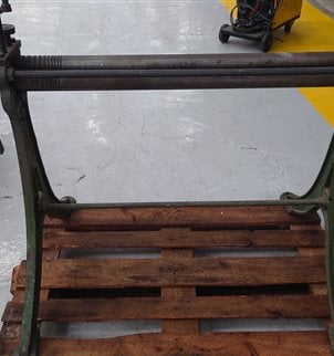 Buck & Hickman 36in x 2in Hand Rollers