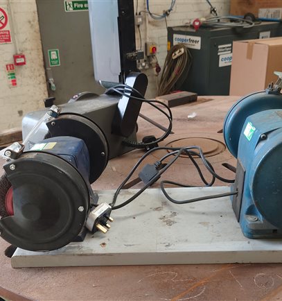 Bench top grinders/wire brush  240 Volts
