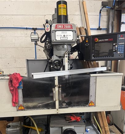 XYZ SMX 2500 3 Axis Milling machine