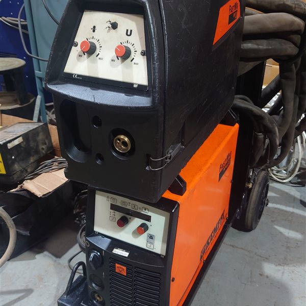 Kemppi FastMig KM400 MIG Welder. Water Cooled or Air Cooled Package