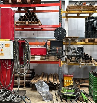 Column and Boom Lincoln SubArc welder with Positioner and Idlers 