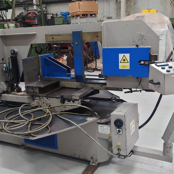 Reisen 620 DGSA Semi Auto Bandsaw complete with tables 