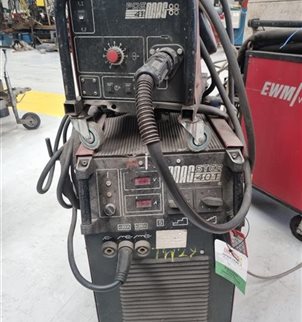 Lincoln Bester Magster 405 MIG Welder with separate WFU