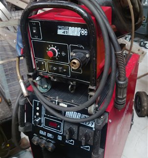 Lincoln Bester Magster 405 MIG Welder with separate WFU