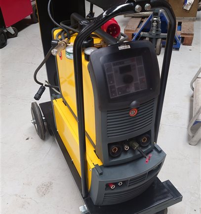 CEA Matrix 4200 HF TIG welder, water cooled