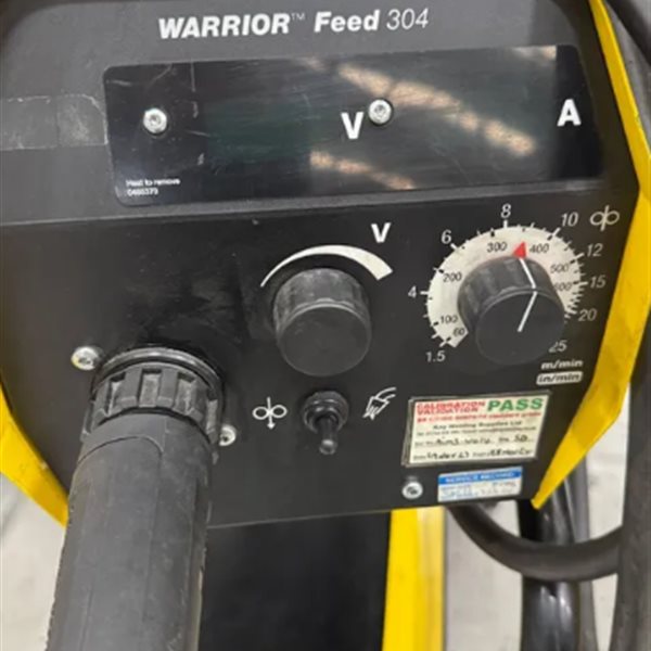Esab Warrior 500i cc/cv with  304 wire feed mig welder