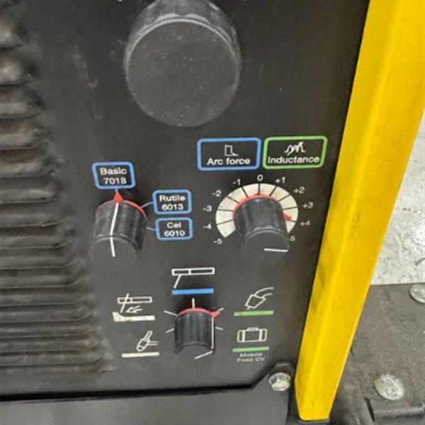 Esab Warrior 500i cc/cv with  304 wire feed mig welder