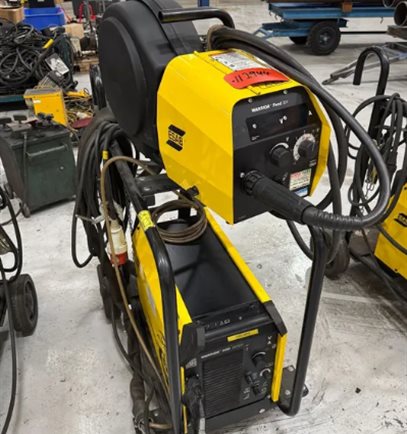 Esab Warrior 500i cc/cv with  304 wire feed mig welder