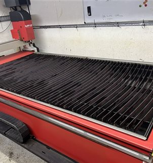 Swiftcut Pro 2500 cnc plasma Hypertherm 85 