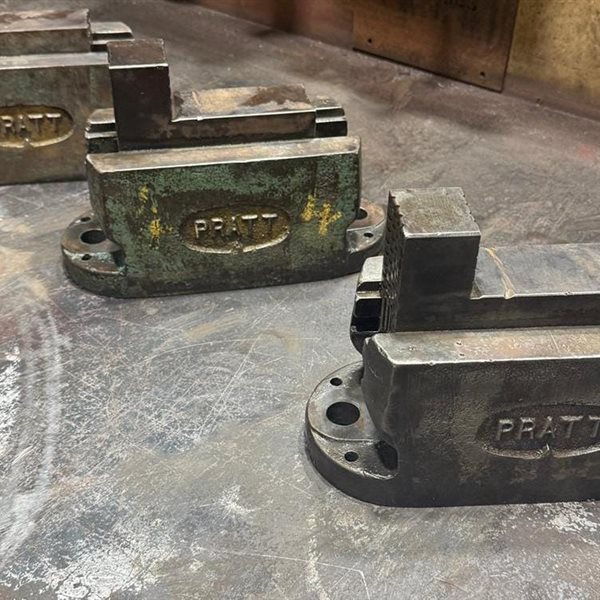 Pratt 3 tonne jaws welding positioner box jaws