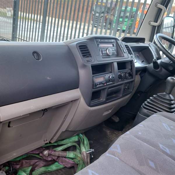 Nissan Cabstar 3.5 LWB Dropside 