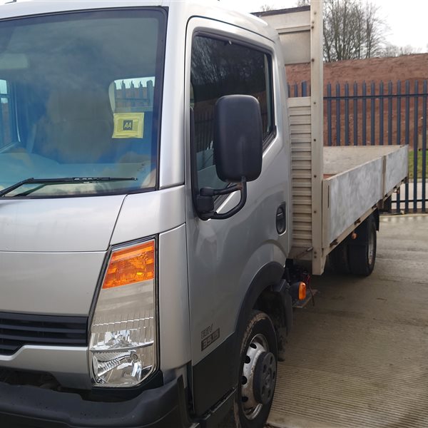 Nissan Cabstar 3.5 LWB Dropside 