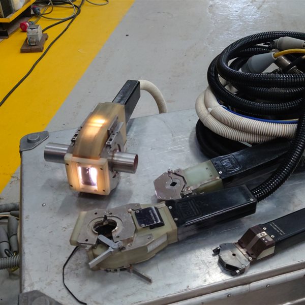 AMI 207 orbital with 9-750, 9-2500, 9-2500 and 9-500 weld head