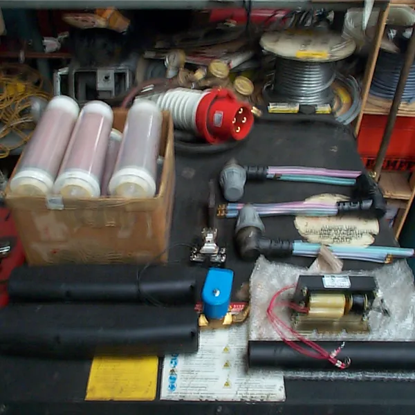 Hypertherm max 200 and 100 and other spares  129118 Chopper 