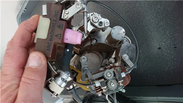 AMI 415 Orbital Welder with Model 81 Weld Head