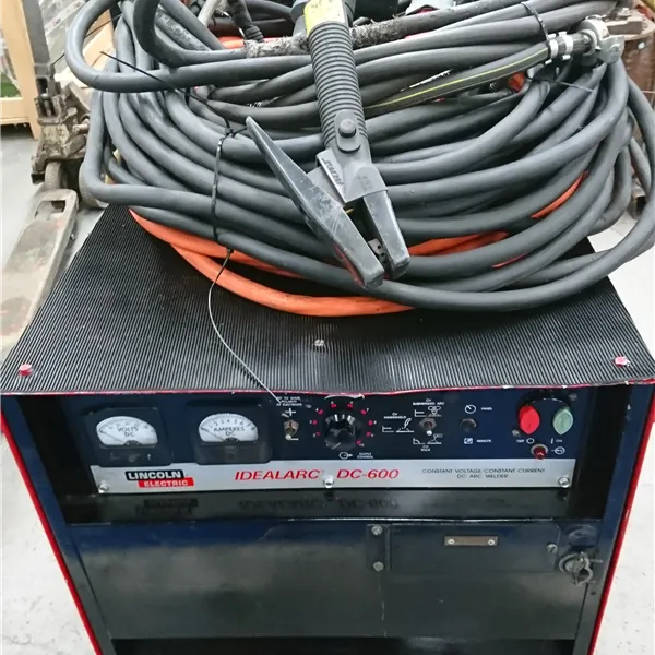 Lincoln Idealarc DC 600 amp Welding Power Source for Arc Gouging