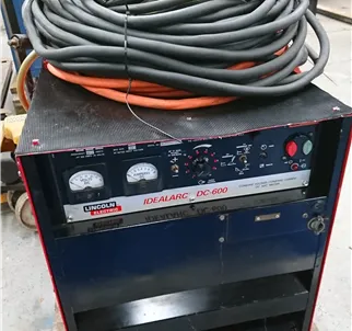 Lincoln Idealarc DC 600 amp Welding Power Source for Arc Gouging