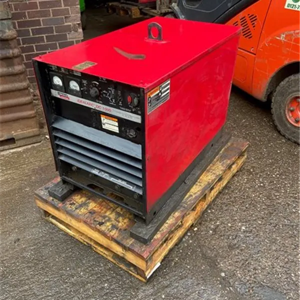 Lincoln Idealarc DC 1000 Power Supply New and Traditional Style