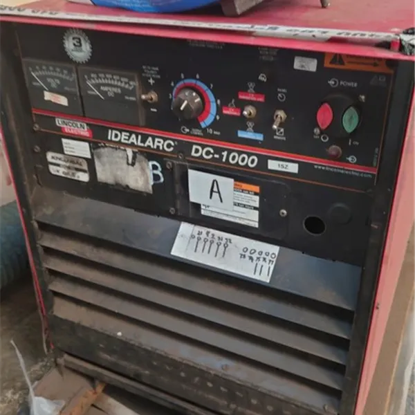 Lincoln Idealarc DC 1000 Power Supply New and Traditional Style