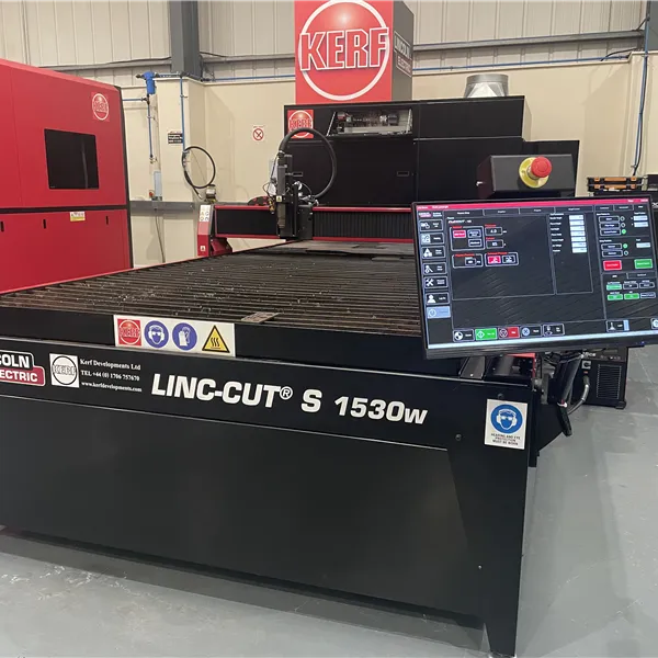 Lincoln LINC-CUT 1530W Plasma Cutting Machine