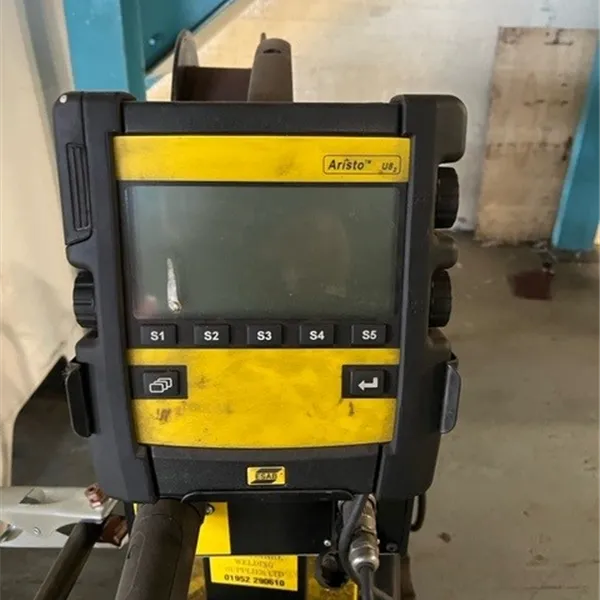 ESAB 4004i Pulse MIG Welder with U8 Controls & 3004 Feed