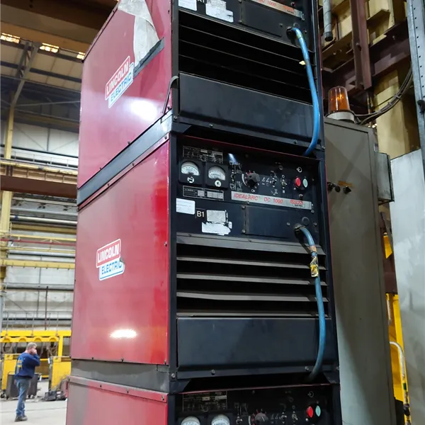 Lincoln DC 1000/600/655 Welder with NA5 Controls and Wire Drive
