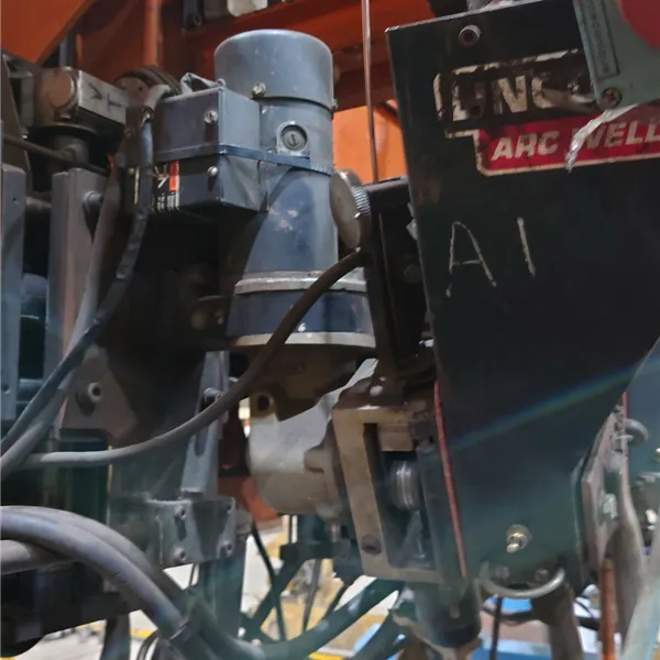 Lincoln DC 1000/600/655 Welder with NA5 Controls and Wire Drive