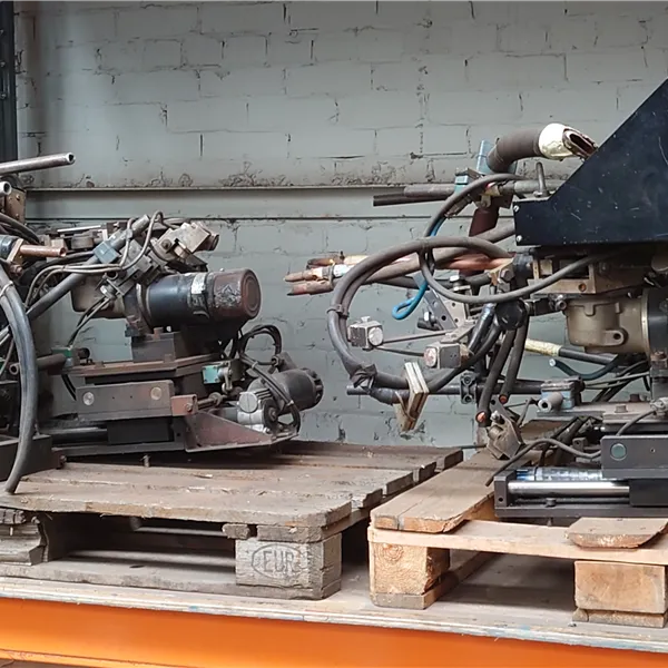 Lincoln DC 1000/600/655 Welder with NA5 Controls and Wire Drive