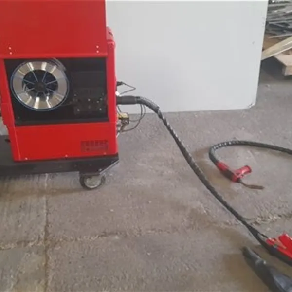 Fronius Transpuls Synergic 2700 MIG welder PullMig CMT W/F++/4m