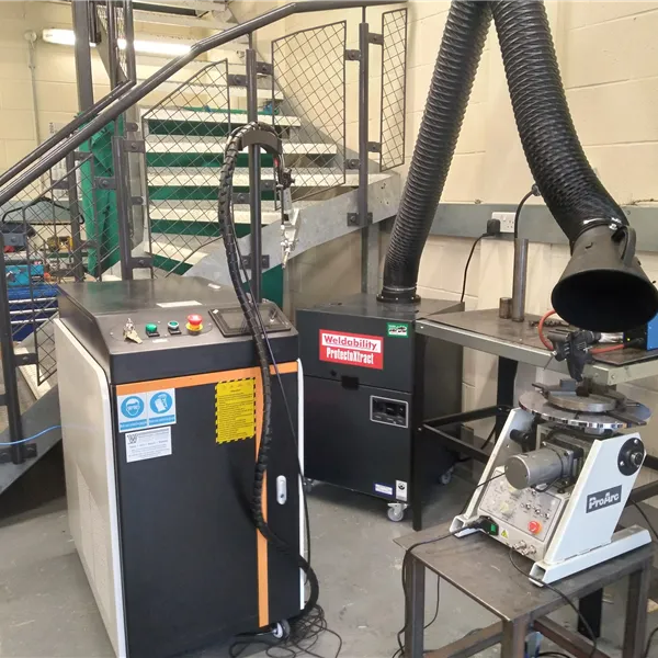 Fiber Laser Welder 1.5kw, Double Wobble Head with Feed 220V 