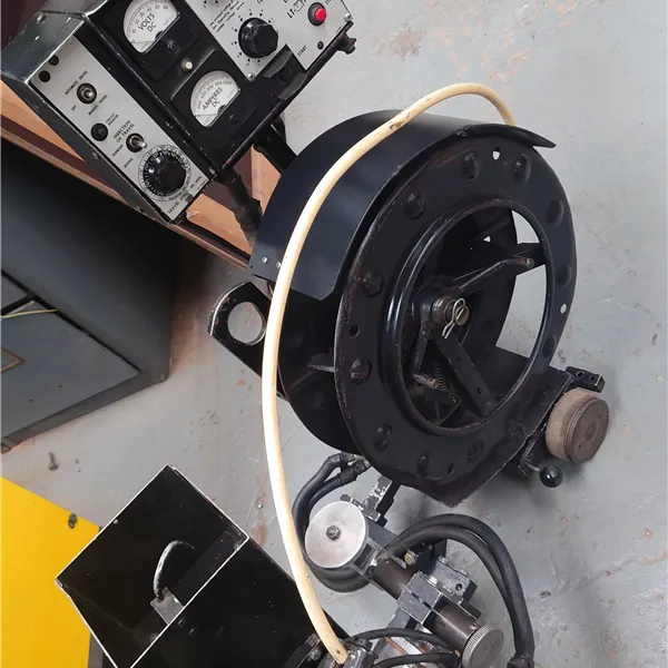 Lincoln LT7 with DC 600 Welding Power Source for SAW 
