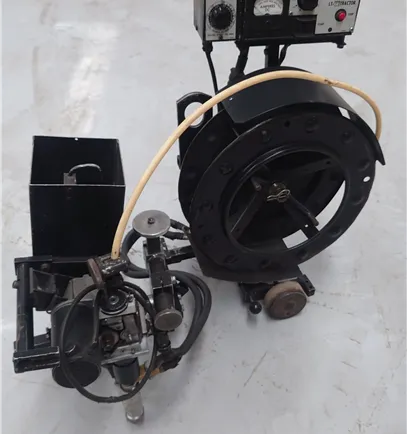 Lincoln LT7 with DC 600 Welding Power Source for SAW 