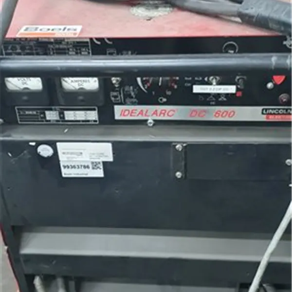 Lincoln LT7 with DC 600 Welding Power Source for SAW 