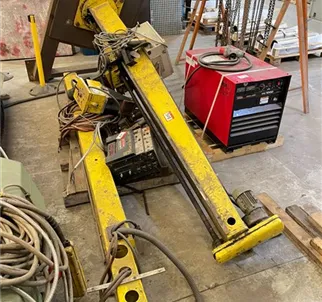 ESAB Column and Boom with Lincoln NA5 and DC 1000 SAW Option