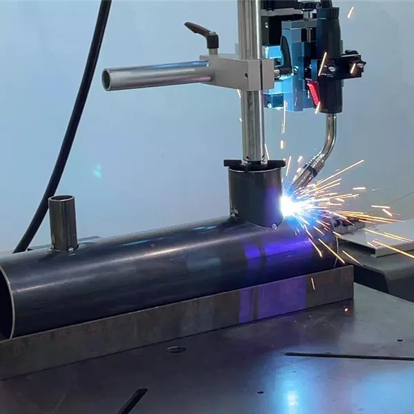 ProArc PW-25 Pipe and Saddle Welder - Join Pipes at a Vertical Angle