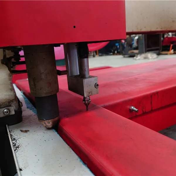 Swift-Cut PRO 2500 CNC with Powermax 125 plasma