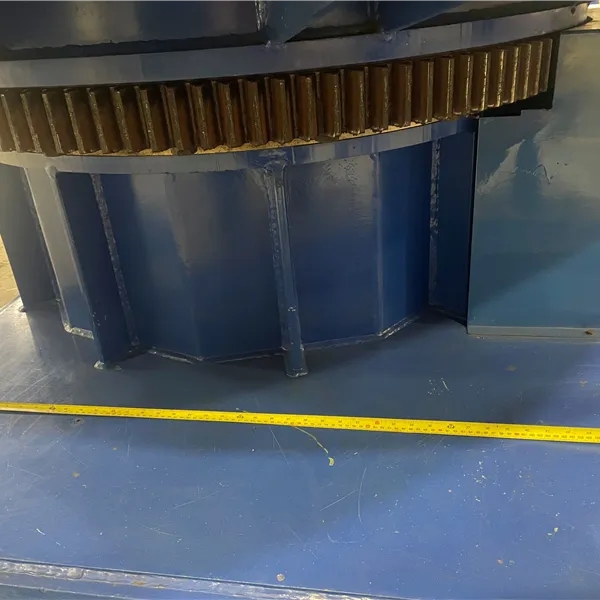 Turn Table Horizontal 15,000kg - Last Used for Cladding