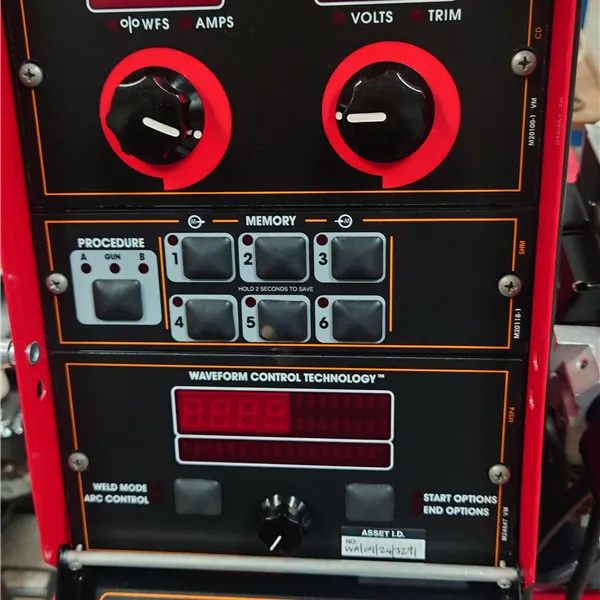 Lincoln Powerfeed 10M Wire Feed Unit with Cables for MIG