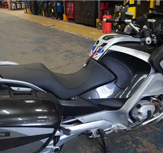 BMW R850R  OR  BMW R1200RT excellent condition in everyway 