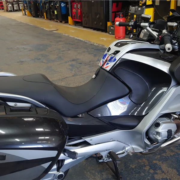 BMW R850R  OR  BMW R1200RT excellent condition in everyway 