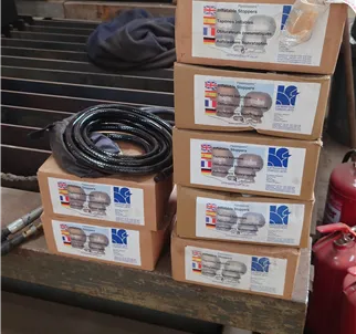 Huntingdon Fusion Inflatable stoppers