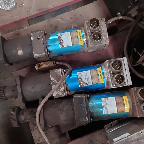 Burny CMC 005702 Motors R3034BCG00CSA309 SERVOPAK AC8