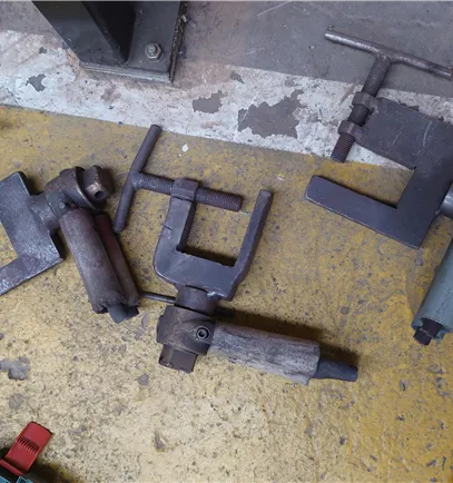 Tweco Rotating earh clamps new and used 800 amps and bigger