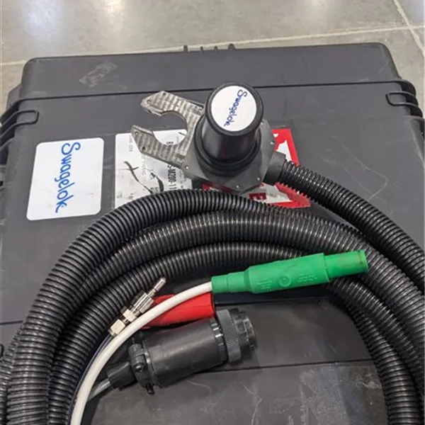 Swagelok M200 Orbital welder + Series 5 head + fixture block